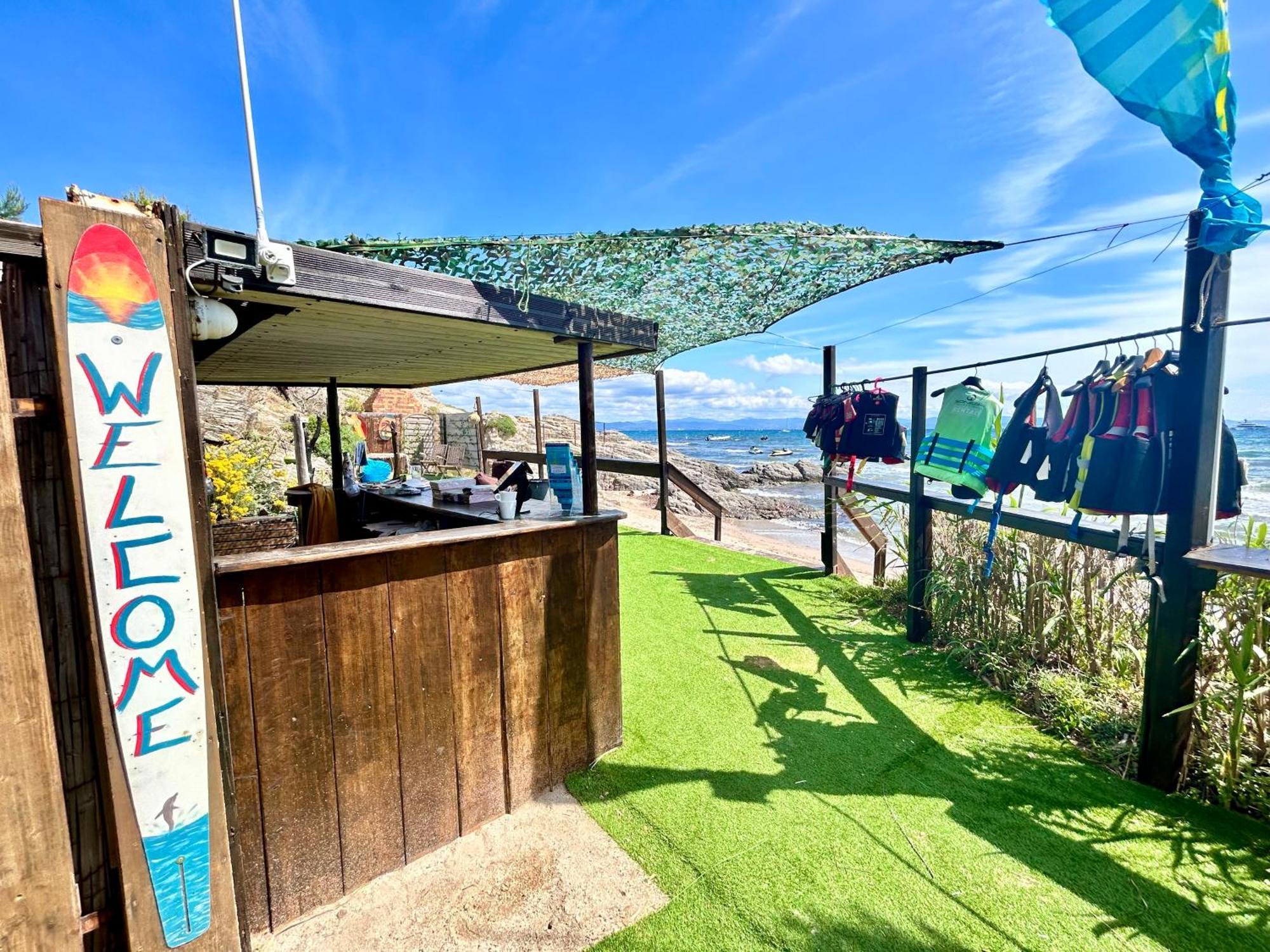 Playa Pachamama Hotel Hyères Eksteriør billede
